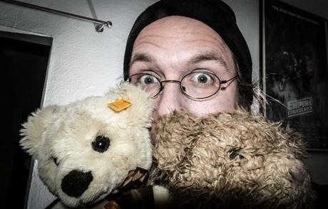 Kuriose Feiertage - 7. November - Umarme-einen-Bären-Tag – der amerikanische Hug a Bear Day - 1 (c) 2014 Sven Giese
