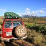 Geländewagen auf einer Piste in Madagaskar
