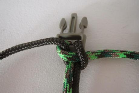 Eine kleine Danksagung und ein DIY über die angesagten Paracord Armbänder