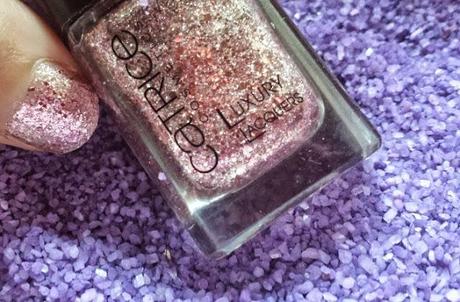 Review & Swatch: Catrice Luxury Lacquers Million Brilliance - Nuance 04 Lost'N Roses