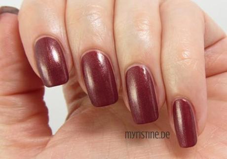 ARTful Red (CATRICE, VIENNART). Farbe & Finish: