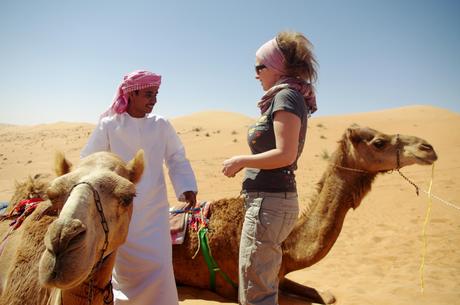 mein lieblingsbild mit zwei kamelen und einem omani
