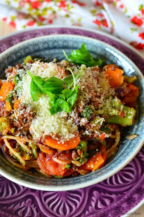 Sommerbolognese mit viiiel Gemüse