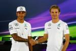 Formel 1: Hamilton rast zum 2. Titel – Rosberg von Technik eingebremst