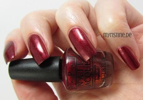 Red Fingers & Mistletoes (OPI, Gwen Stefani Holiday)