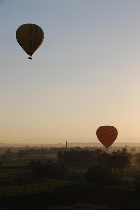 17_Heissluftballons-ueber-Luxor-Aegypten