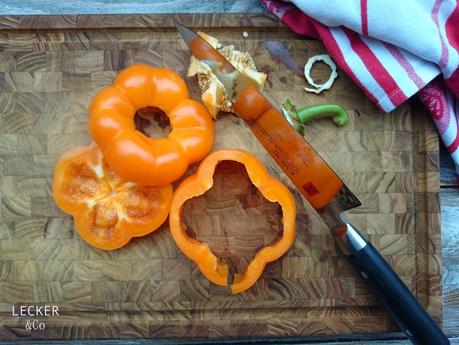 Catering-Praktikantin für einen Tag oder Kochen für Billy Idol und ein Paprika-Schneide-Hack Catering-Praktikantin für einen Tag oder Kochen für Billy Idol und ein Paprika-Schneide-Hack