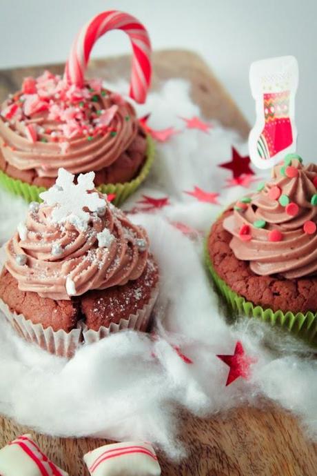 Weihnachts-Cupcakes mit Schokobuttercreme