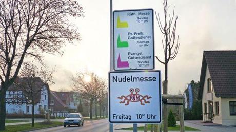 Schild zur Nudelmesse in Templin, Bild: Rüdiger Weida, via rbb-online.de