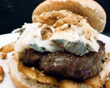 Beef-Burger mit Gorgonzola und Birne