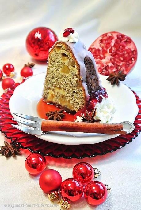 Adventgugelhupf mit Mohn, marinierten Glühwein-Äpfeln und Granatapfelguss - so fein schmeckt nur der Advent!
