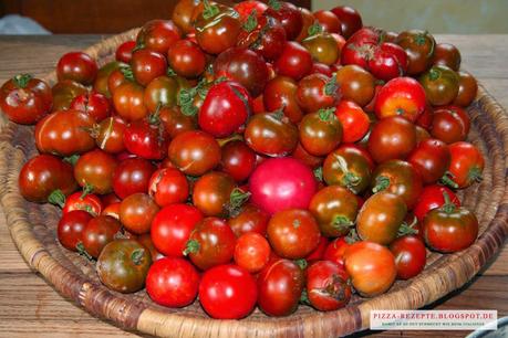 Tomaten Passata und Tomatenmark selbst herstellen