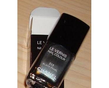 Chanel Black Pearl Nail colour