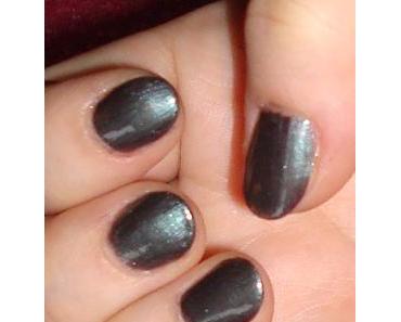 Chanel Black Pearl Swatch