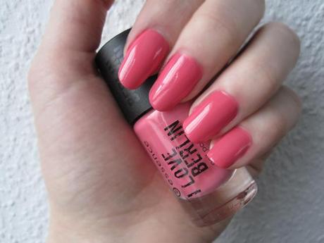 NOTD: essence I LOVE BERLIN LE – 01 love this city