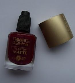 Lackiert: L'Oréal Titanium Resist & Shine Matte 501