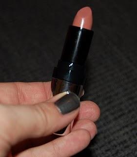 Auch günstige Lippenstifte können was! Review p2 Pure Colour Lipstick