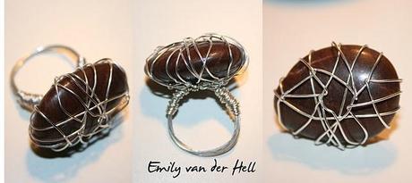 DIY: Vanessa Mooney Brazilian Agate Wire Wrap Ring