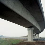 Hans-Christian Schink Aus der Serie: Verkehrsprojekte Deutsche Einheit, 1995-2003 A 9/A 38 Autobahnkreuz Rippachtal (1), © Hans-Christian Schink