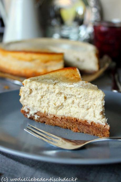 Kleiner Spekulatius-Cheesecake mit Amarettokirschen