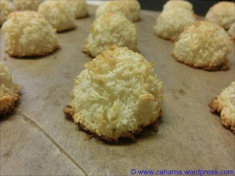 comp_CR_CIMG7837_Tres_Leches_Coconut_Macaroons