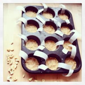 Rohe Cashew Cupcakes