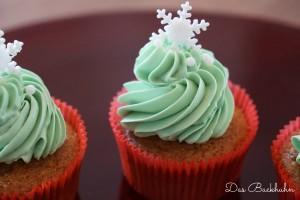 Swiss Meringue Buttercream und die Weihnachtsbäume