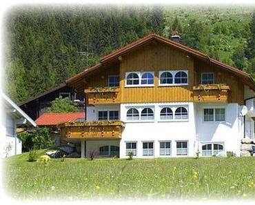 Allgäu, 87541 Oberjoch / Hindelang: Oberjoch, höchstes Ski- und Bergdorf Deutschlands: Ferienwohnungen in Südhanglage