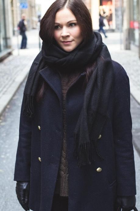 Kleidermädchen - Winter Outfit Pullover asos und Jeans Urban Outfitters