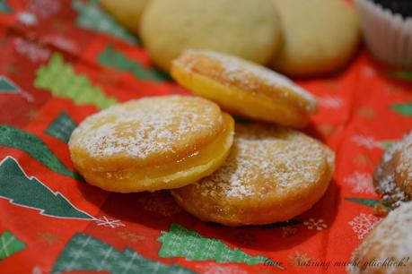 Weihnachtsbäckerei: Orangenplätzchen mit weißer Schokoladencreme