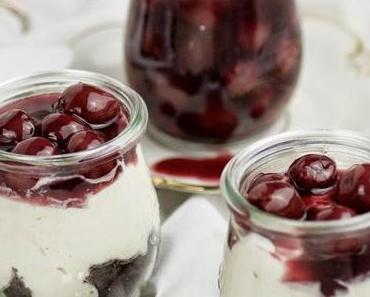 Zimt-Brownie-Cheesecake mit Gewürzkirschen... das ulitmative Weihnachtsdessert!
