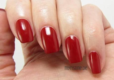 Red (MAYBELLINE, Color Show Nail Lacquer)