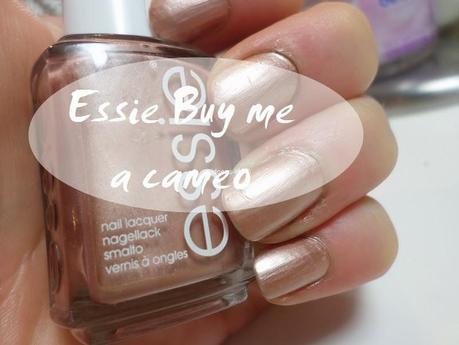 Essie 'Buy me a cameo' ♥