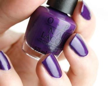 [lacke] OPI - I Carol About You