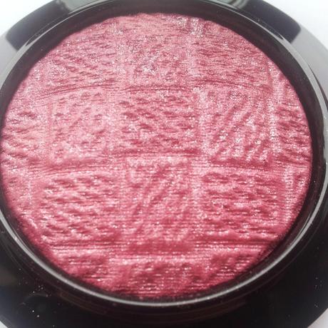 MAC LIGHTNESS OF BEING - Blush Please Yourself & MSF Perfect Topping + Swatch