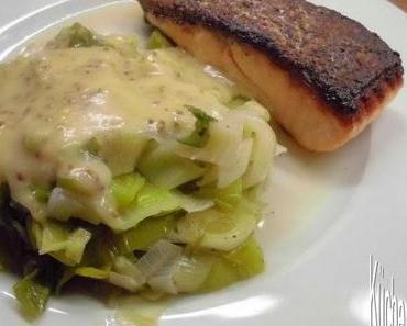 Riesling-Senf-Béchamel zu Lachsfilet und Porree