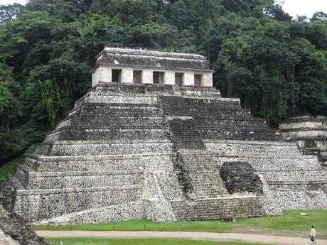 05_Palenque-Mayapyramide-Mexico