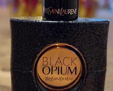 Yves Saint Laurent "Black Opium" Eau de Parfum