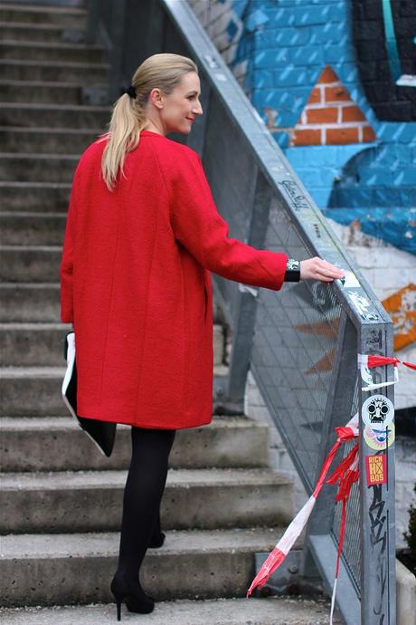 Red coat and houndstooth