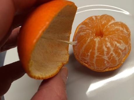 Januarloch-Spartipp: Öl-Kerzen aus Mandarinen (oder Orangen)