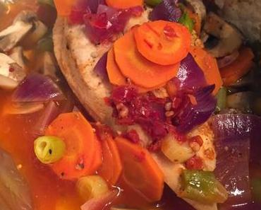 Saftiges Hühnchen im Gemüsepäckchen