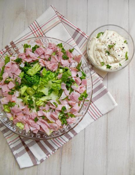 Party-Schichtsalat mit Curry-Mayonnaise