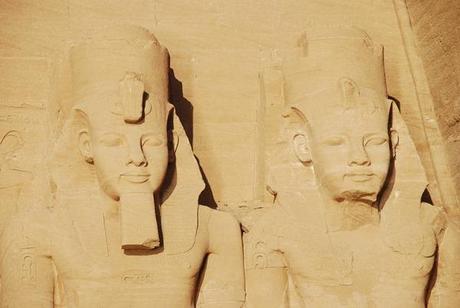 11_Nahaufnahme-Abu-Simbel-Grosser-Tempel-Aegypten-Nilkreuzfahrt