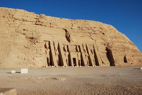 21_Aufwiedersehen-Abu-Simbel-Grosser-Tempel-Aegypten-Nilkreuzfahrt
