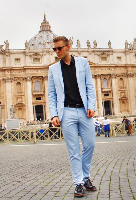 blue suit at the Vatican City 1