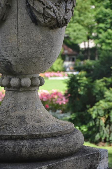 DIY Stoffblume und Bilder aus dem Rosengarten in Bern
