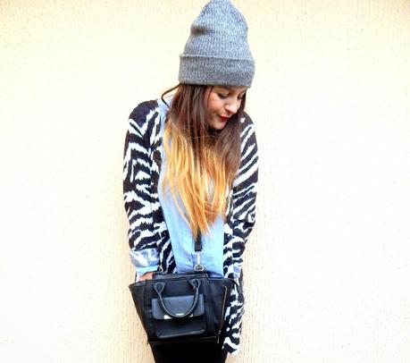 Outfit: Cozy Uni Style