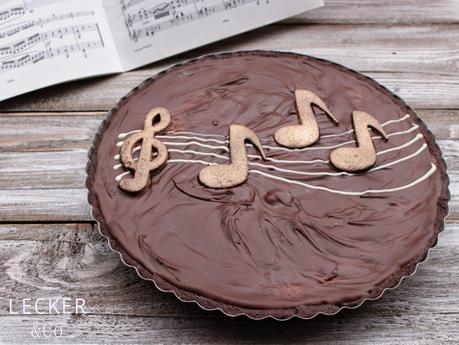 Schokoladen-Birnen Tarte mit Musik Schokoladen-Birnen Tarte mit Musik