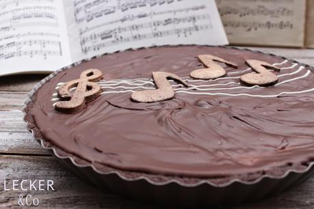 Schokoladen-Birnen Tarte mit Musik Schokoladen-Birnen Tarte mit Musik