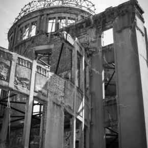 Sprachlos vor dem Atomic Bomb Dome in Hiroshima